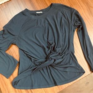 Sweet Romeo flattering AF navy Blue Twist Front Blouse